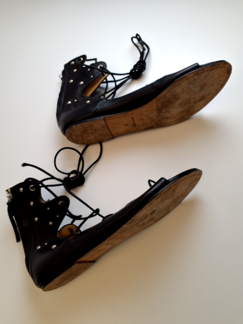 Iro Sandal (H732)